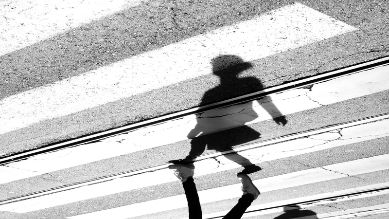 Prehod, kjer je voznica trčila v otroka, je neposredno pred osnovno šolo in vrtcem ter je dobro viden. FOTO: Shutterstock