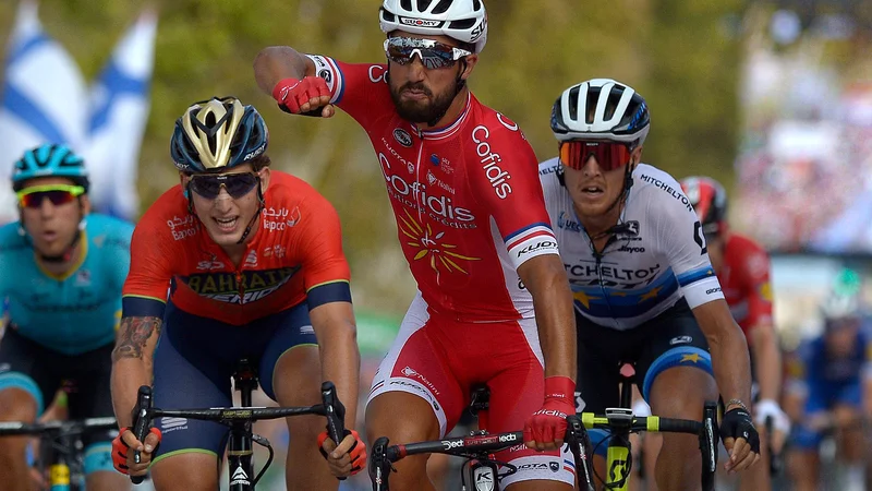Fotografija: Nacer Bouhanni je zmagovito boksnil v zrak. FOTO: AFP