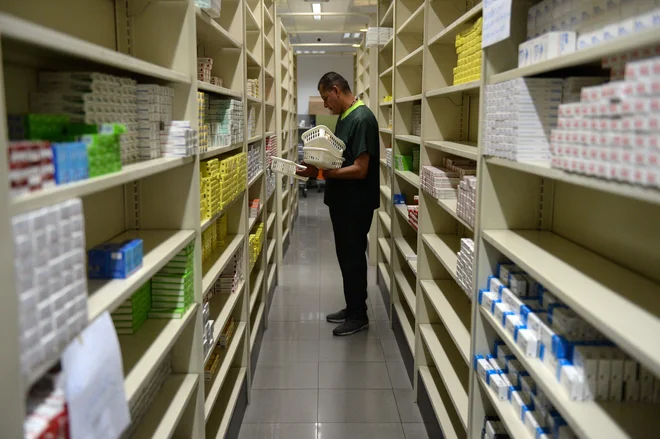 V Venezueli množično primanjkuje zdravil in drugih medicinskih pripomočkov.&nbsp;FOTO: Federico Parra/Afp