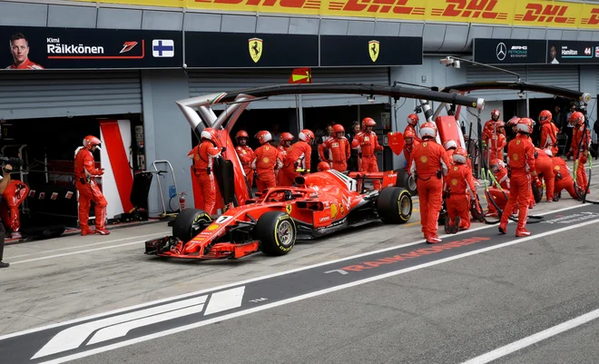 Kimi Räikkönen se je spogledoval s prvo zmago po Avstraliji 2013. FOTO: Luca Bruno/Reuters