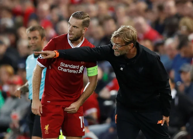 Jordan Henderson bo ostal del kolektiva iz Liverpoola. FOTO: Reuters