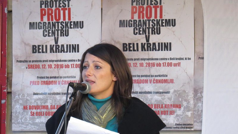 Fotografija: Maja Kocjan, predstavnica CI proti migrantskemu centru v Beli krajini. FOTO: Bojan Rajšek/Delo