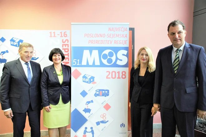 Z leve predsednik Obrtno podjetniške zbornice Slovenije Branko Meh, državna sekretarka na Ministrstvu za gospodarski razvoj in tehnologijo Eva Štravs Podlogar, veleposlanica Republike Srbije v Sloveniiji Zorana Vlatković in izvršni direktor Celjskega sejma Robert Otorepec. FOTO: Brane Piano