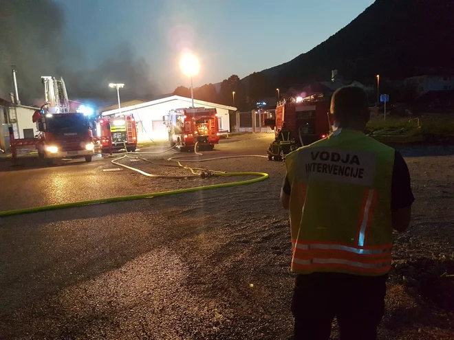 Zagorela naj bi lakirnica. FOTO: DolenjskaNews