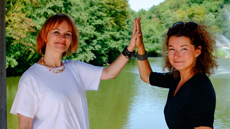 Fotografija: Če si zadovoljen z delom, še ne pomeni, da si na delovnem mestu srečen, pravita Petra Božič Blagajac in Maja Lončar. Foto: osebni arhiv