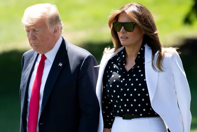 Prva dama ZDA Melania Trump je anonimnemu piscu prek intervjuja za CNN sporočila, da s svojim strahopetnim dejanjem svoje države ne ščiti, temveč jo sabotira&laquo;. FOTO: Saul Loeb/AFP