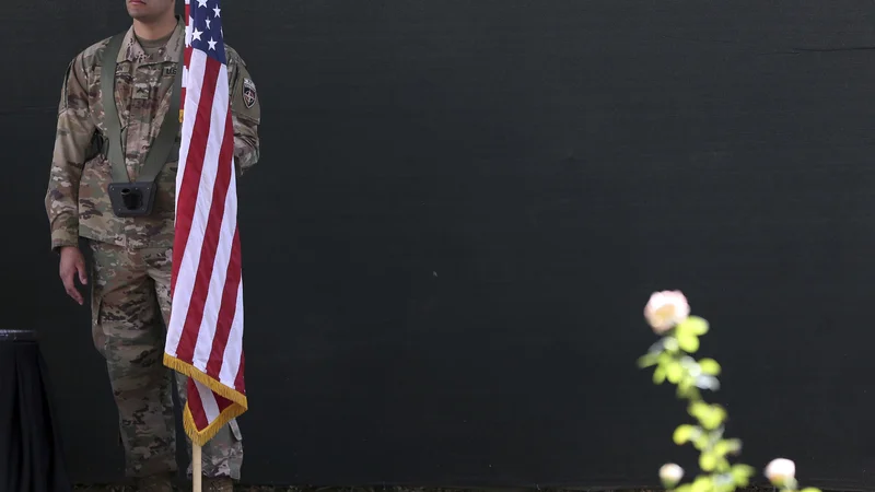 Fotografija: Na evropskem poveljstvu ameriške vojske so pojasnili, da okrepitev vojske kaže na trajno zavezanost ZDA Natu. FOTO: Massoud Hossaini/Ap