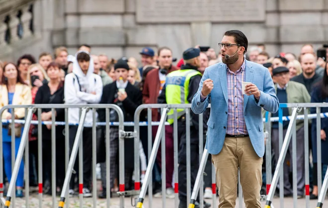 Voditelj skrajno desnih Švedski demokratov Jimmie Akesson ima s svojo stranko priložnost zabeležiti zgodovinski uspeh. FOTO: AFP/Jonathan Nackstrand