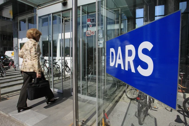 Dars je v prvem polletju s prodajo vinjet ustvaril za 78,43 milijona evrov prihodkov, kar je šest odstotkov več kot v lanskem prvem polletju. FOTO: Leon VIDIC/Delo