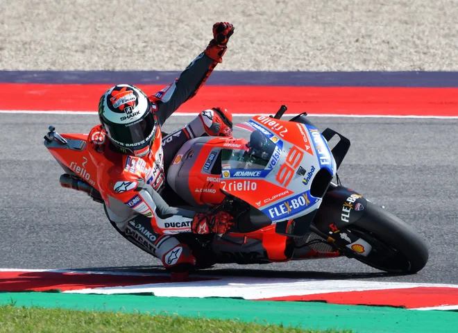 Jorge Lorenzo je bil korak pred kvalifikacijsko konkurenco. FOTO: Tiziana Fabi/AFP