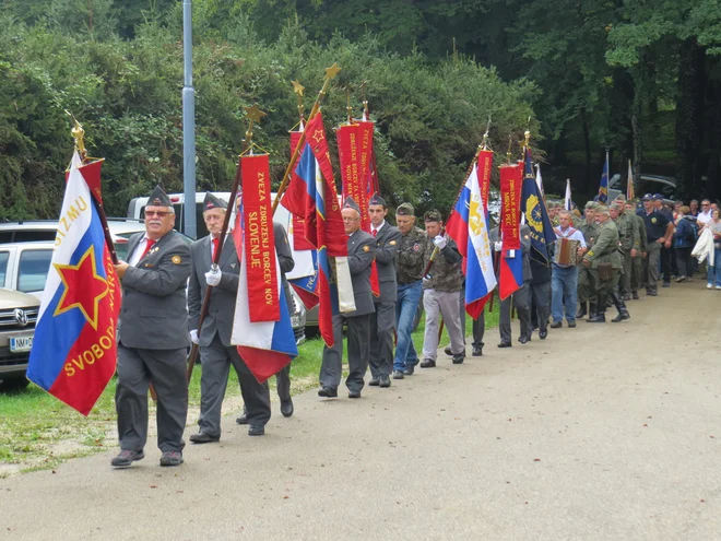 Partizanska slovesnost na Trebelnem. FOTO: Bojan Rajšek