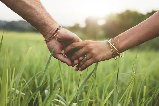 Zaljubljenost ni prva faza ljubezni, temveč prva faza razočaranja. FOTO: Thinkstock Getty Images/istockphoto