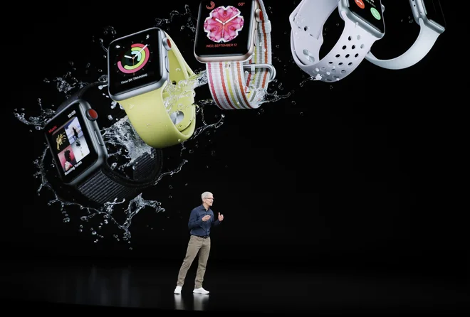 &raquo;Takšni dnevi so magični, saj vam lahko predstavimo najnovejše inovacije,&laquo; je v uvodnem delu predstavitve povedal&nbsp;<strong>Tim Cook.&nbsp;</strong>FOTO: Marcio Jose Sanchez/Ap