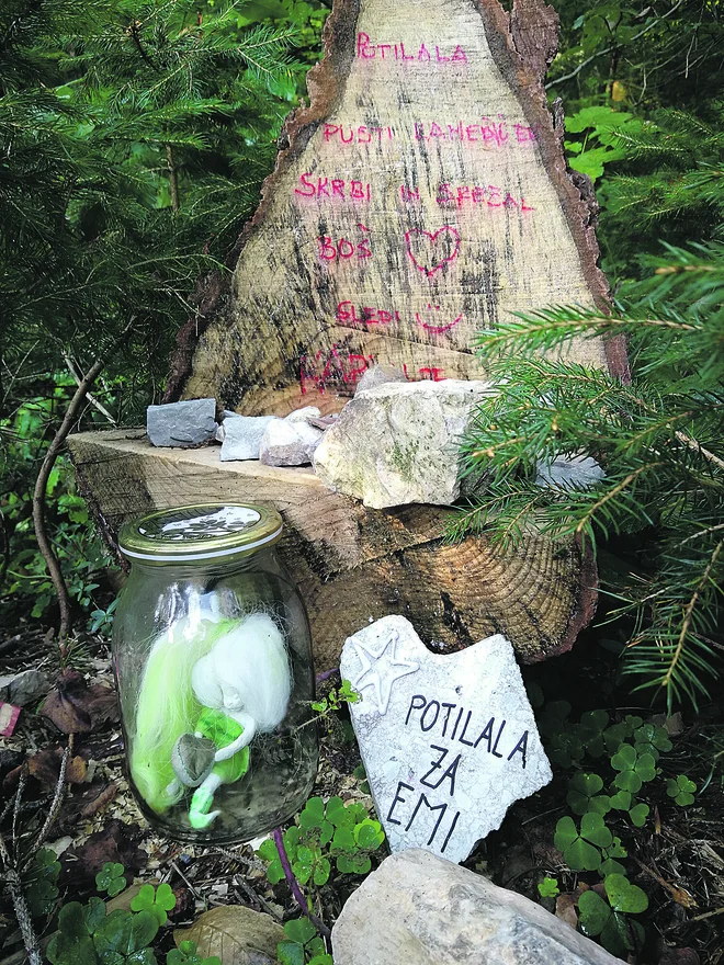 Potilalin 'oltarček' nad Škofjo Loko. FOTO osebni arhiv U. K.