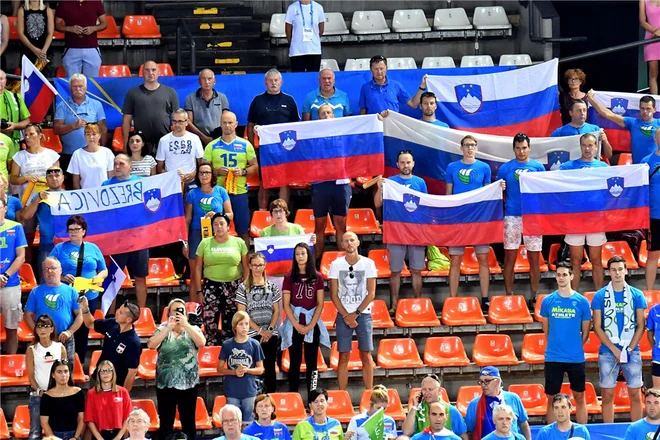 Navijači v Firencah. Foto Ozs