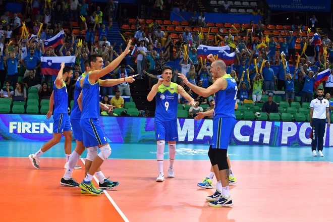 Slovenci so tudi po drugem dvoboju na svetovnih prvenstvih še neporaženi. Foto FIVB