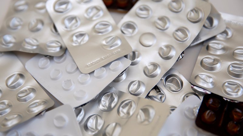 Fotografija: Milijoni ljudi dnevno jemljejo aspirin v prepričanju, da bodo tako ostali zdravi in se izognili srčnemu napadu. FOTO: Russell Boyce/Reuters