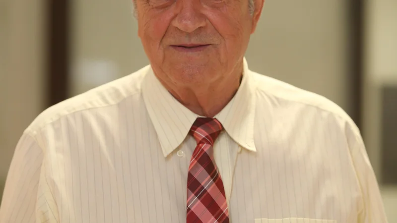 Fotografija: Župan Anton Kovše pravi, da je deloholik in da je po 24 letih županovanja še vedno prisoten na vseh gradbiščih in prireditvah. FOTO: Tadej Regent