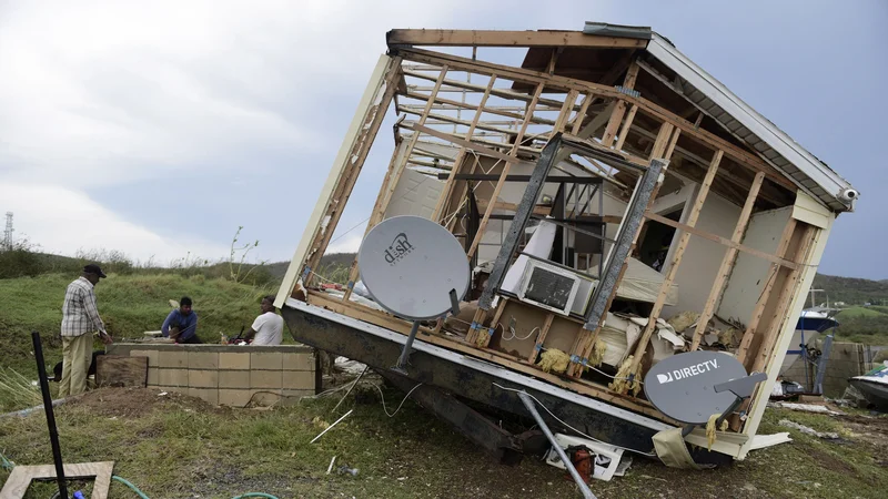 Fotografija: Po opustošenju še kradejo FOTO: Ap