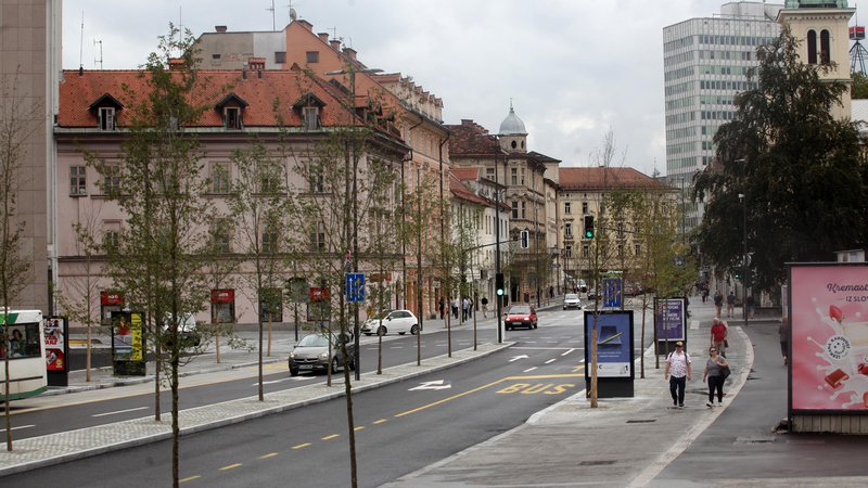 Fotografija: Prenovljena Gosposvetska ulica, eden zadnjih projektov v Ljubljani, je občino stala okoli pet milijonov evrov. FOTO: Mavric Pivk