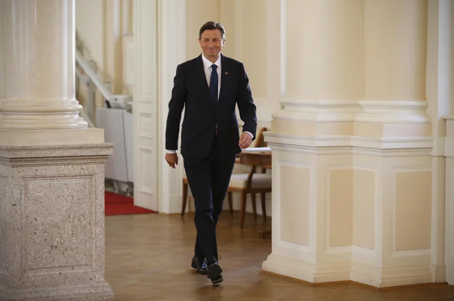 Pahor je v izjavi za medije spomnil, da je bil Dolenc na mesto viceguvernerja izvoljen pred dvema letoma, ima torej svež mandat in zaupanje prejšnjega sklica DZ. FOTO: Jože Suhadolnik