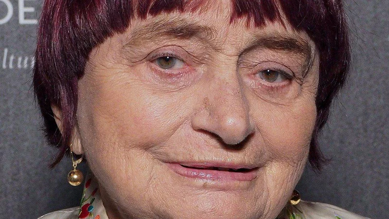 Fotografija: Agnes Varda na podelitvi zlatih globusoc Foto Wikipedija