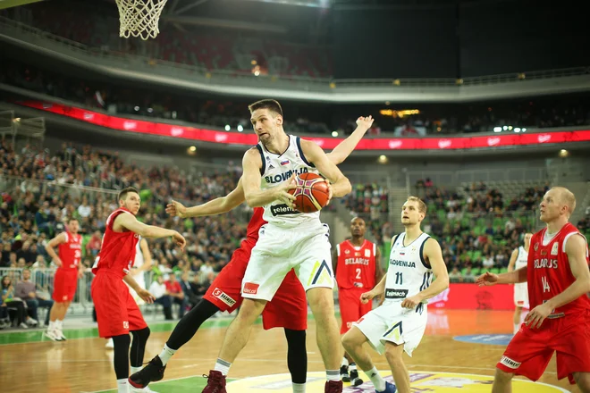 Gašper Vidmar je septembra igral za reprezentanco brez klubskega delodajalca. FOTO: Jure Eržen