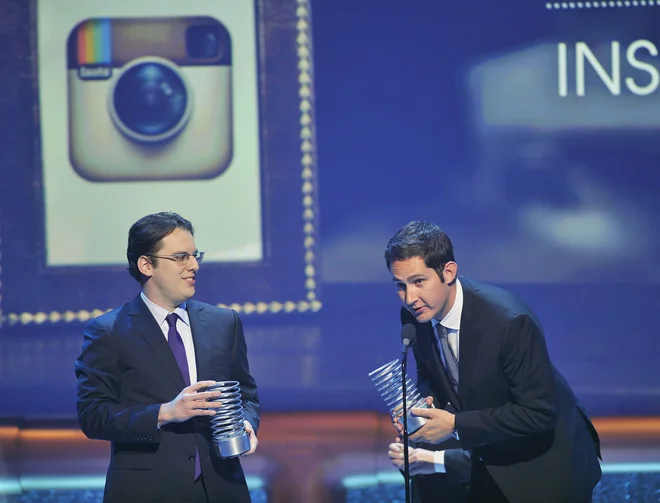 Mike Krieger (levo) in Kevin Systrom na 16. podelitvi nagrad Webby FOTO: Stephen Chernin/Reuters