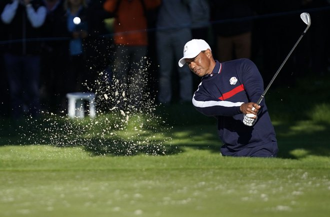 Francoski športno javnost je navdušila 80. turnirska zmaga (PGA) Tigerja Woodsa, ki bo konec tedna osrednji zvezdnik dvoboja Evrope in ZDA za Ryderjev pokal. Gostitelj prestižnega dvoboja bo Pariz.<br />
FOTO: AFP