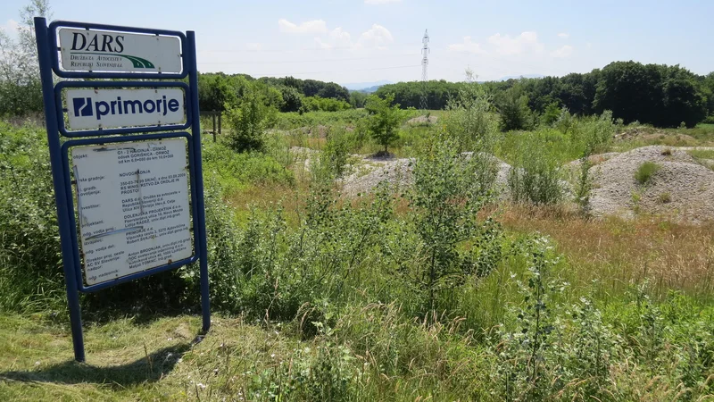 Fotografija: Gradnja ceste preko Ptujskega polja se je že večkrat začela. FOTO: Franc Milošič 