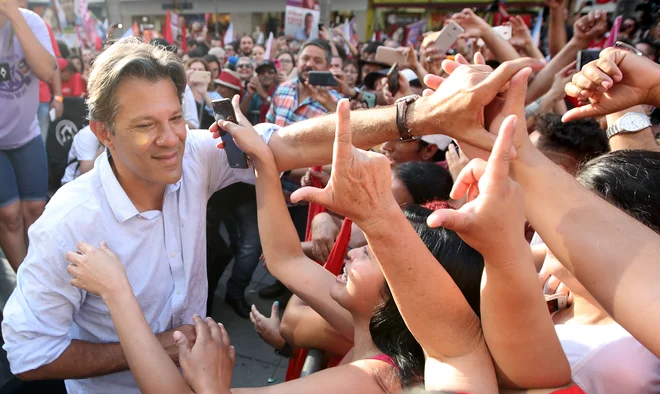 Predsedniški kandidat Delavske stranke Fernando Haddad. FOTO: Paulo Whitaker/Reuters Foto Paulo Whitaker/reuters Reuters