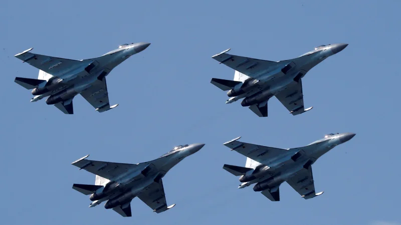 Fotografija: Ruska vojaška letala (fotografija je simbolična). FOTO: Sergei Karpukhin/Reuters