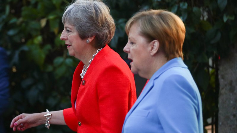 Fotografija: Nemška kanclerka Angela Merkel and britanska premierka Theresa May