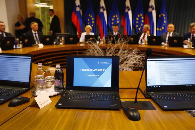 Iz vladnega urada za komuniciranje so odgovorili, da bodo imenovani na podlagi predlogov pristojnih ministrov na prihodnjih vladnih sejah. FOTO: Leon Vidic/Delo