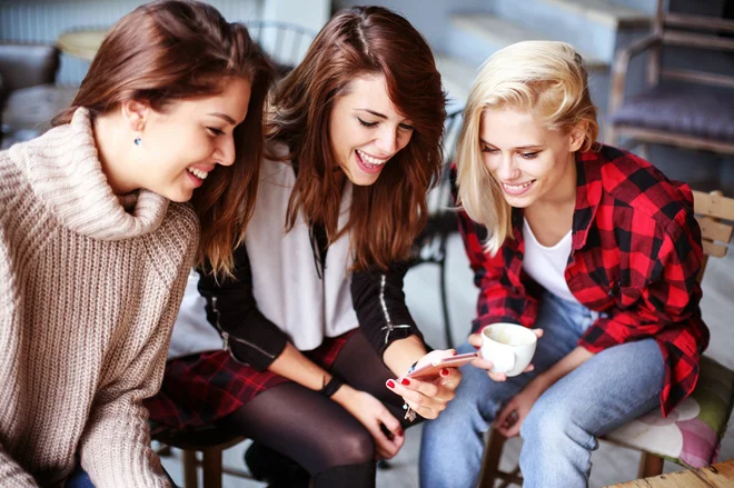 V Italiji in Španiji je bistveno več žensk kot moških neprostovoljno v prekarnih oblikah dela. FOTO: Thinkstock