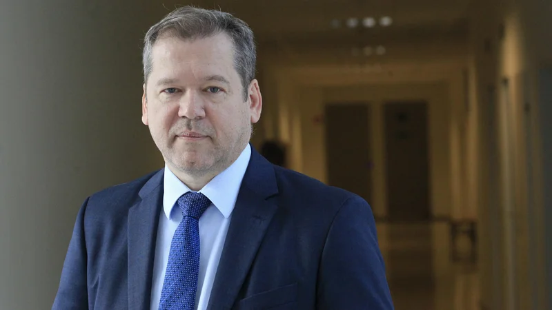 Fotografija: Rektor Univerze v Ljubljani Igor Papič: »Študenti naj poleg resnega študija ne pozabijo na prosti čas in druženje.« FOTO: Mavric Pivk/Delo