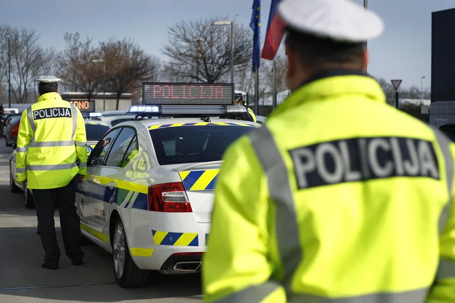 Policija v tem trenutku nadaljuje z zbiranjem obvestil in drugimi aktivnostmi glede okoliščin. Več podrobnosti bodo širši javnosti sporočili, takoj ko bo mogoče. FOTO: Leon Vidic
