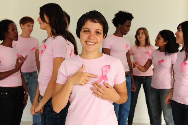 Vsaka ženska bi se morala zavedati, da lahko zboli za rakom dojke. FOTO: shutterstock.com
