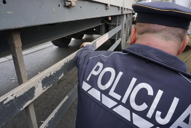 Policisti so tujo krivdo izključili. Fotografija je simbolična. FOTO: Janoš Zore