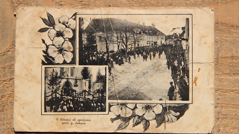 Fotografija: Prihod dekana Antona Skubica so slavili leta 1914. Foto Simona Fajfar