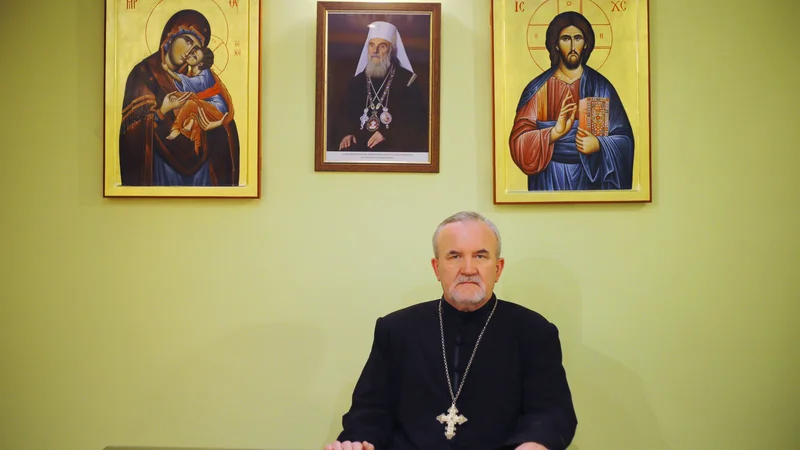 Fotografija: Paroh Peran Bošković se je rešil postopka po Zopniju, na odločitev višjega sodišča v kazenskem postopku pa še čaka. FOTO: Jože Suhadolnik