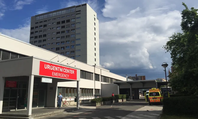 UKC Maribor čaka na odločitev ministrstva glede usode anesteziologov. FOTO Aleš Andlovič
