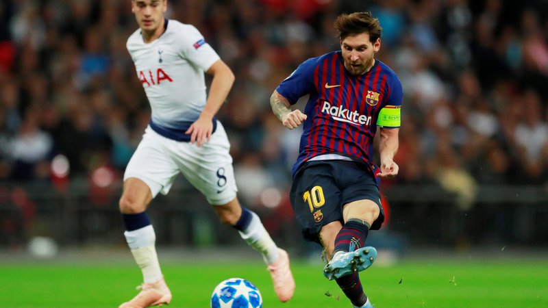 Fotografija: Messi je dvakrat zadel vratnico, v tretje je žoga le končala v mreži. FOTO: Reuters