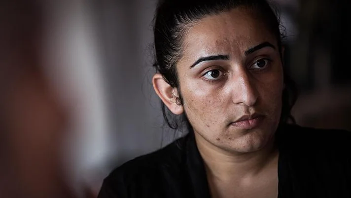 Fotografija: Farida Kalaf je v Nemčiji skupaj s pisateljico in novinarko Andreo C. Hoffmann napisala izjemno odmevno in strahovito pretresljivo knjigo The Girl Who Beat ISIS. Dekle, ki je premagalo Islamsko državo. FOTO: osebni arhiv