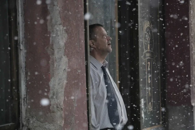 Emir Hadžihafizbegović: »Redko se zgodi, da igralec dobi vlogo, v kateri se tako surovo prepletata fikcija in njegova resnična osebna zgodba.« Foto arhiv Kinodvora