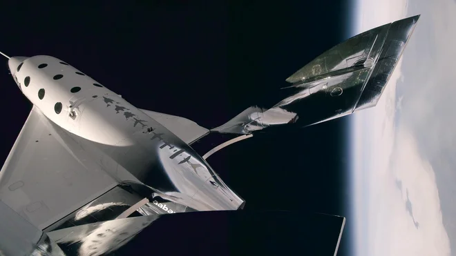 Potniki bi v breztežnostnem prostoru uživali le nekaj minut. FOTO: Virgin Galactic