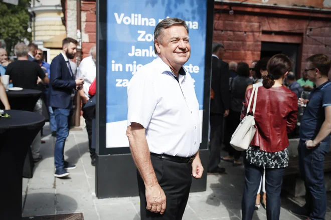 Zoran Janković med objavo kandidature za župana Mestne občine Ljubljana na prihajajočih lokalnih volitvah. FOTO: Uroš Hočevar/Delo