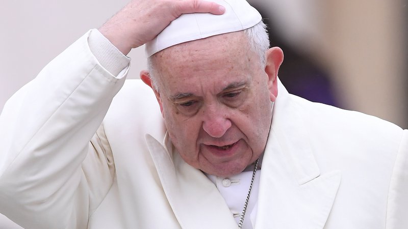 Fotografija: Frančišek se je znova opredelil do umetne prekinitve nosečnosti in potrdil znano stališče Vatikana do nje. FOTO: Reuters
 