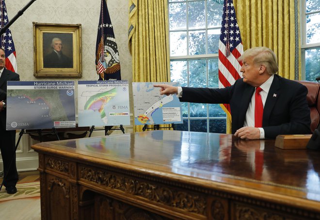 Predsednik ZDA Donald Trump je obljubil vso potrebno zvezno pomoč. FOTO: AP