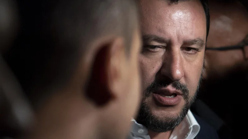 Fotografija: Di Maio mora mahati s temeljnim državljanskim dohodkom, po volitvah ga je popolnoma zasenčil Salvini.
FOTO: Maurizio Brambatti Ap